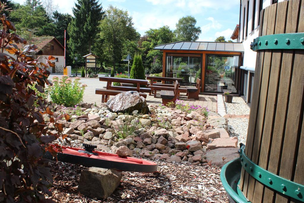 Hotel Drei Lilien Waldbrunn (Baden-Wurttemberg) Exterior foto